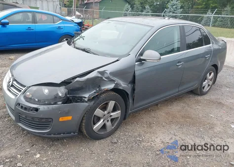 2008 Volkswagen Jetta Se/Sel z USA, uszkodzony, nr VIN 3VWRZ81K68M004085